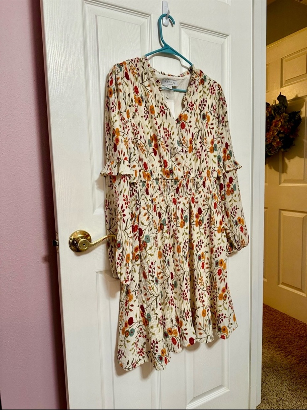Hayden LA NWT Large Floral V-Neck Smock Dress in Cream with Rust, Mustard & Teal - Picture 5 of 6